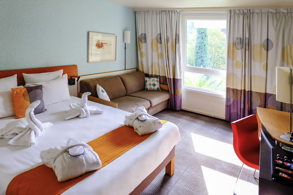 Superior Room, 1 Double Bed with Sofa bed | Minibar, individually furnished, desk, laptop workspace