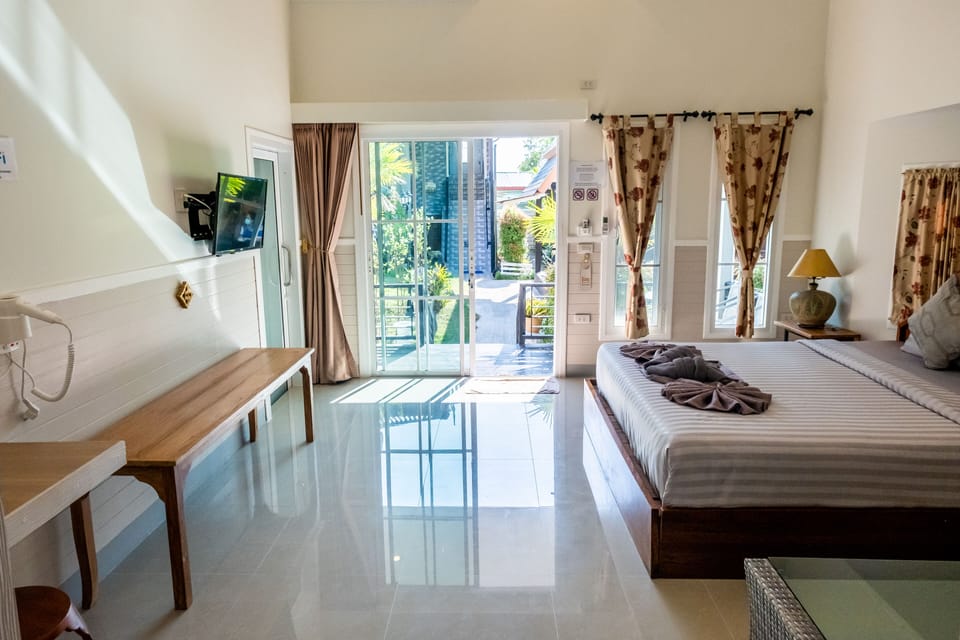 In-room safe, blackout drapes, free WiFi, bed sheets