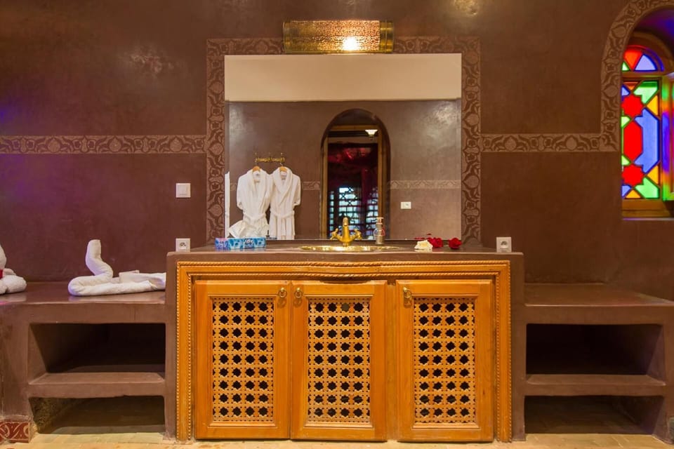Turkish bath, body treatments, hot stone massages, body wraps