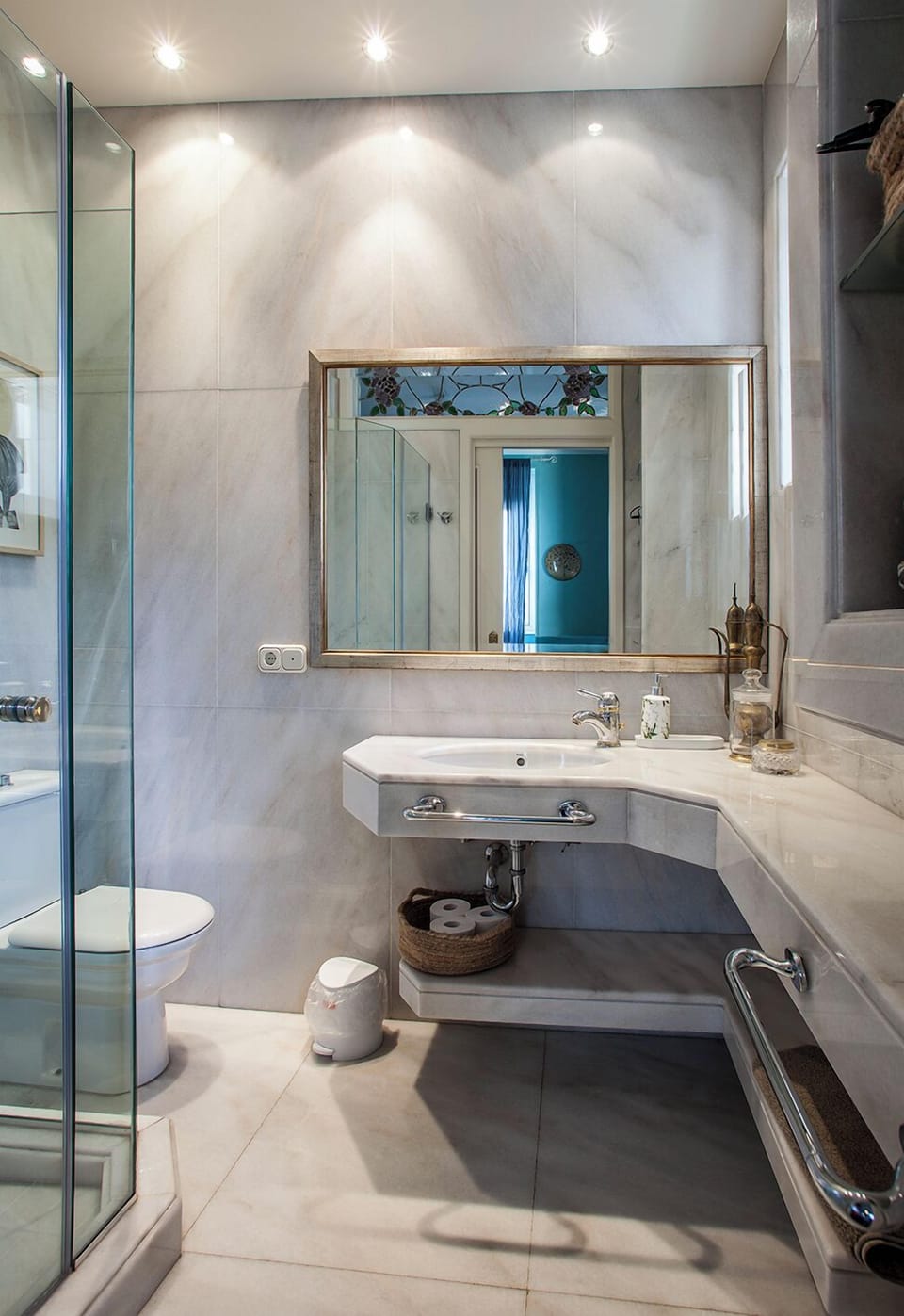 Classic Double or Twin Room, Private Bathroom, Garden View | Bathroom | Hair dryer, towels, soap, shampoo