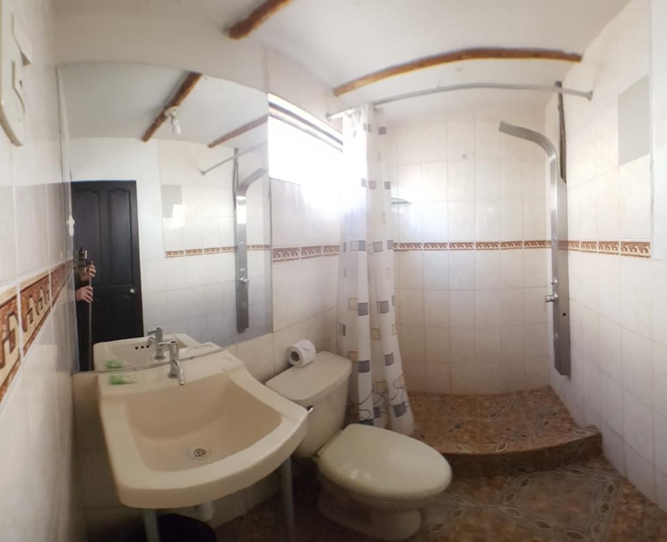 Standard Double Room, 1 Queen Bed | Bathroom | Shower, hair dryer, towels