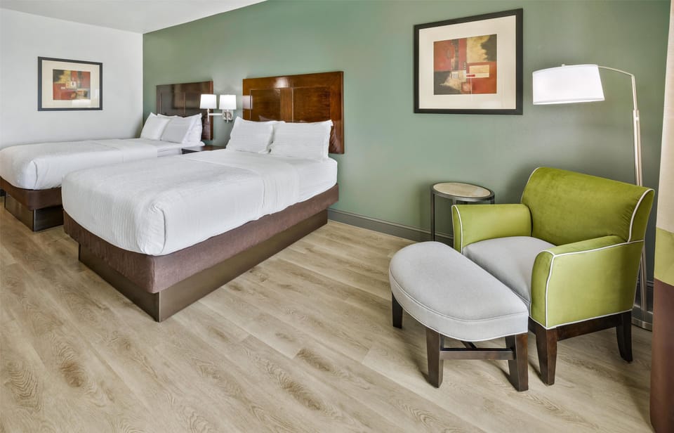 Pillowtop beds, in-room safe, desk, laptop workspace