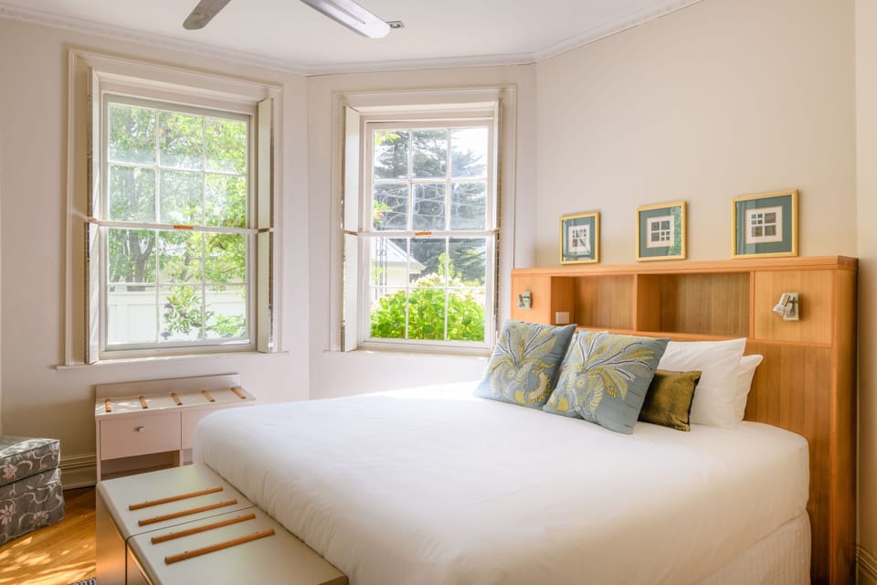 Waterfront Signature Spa Suite (King) | 1 bedroom, premium bedding, pillowtop beds, in-room safe