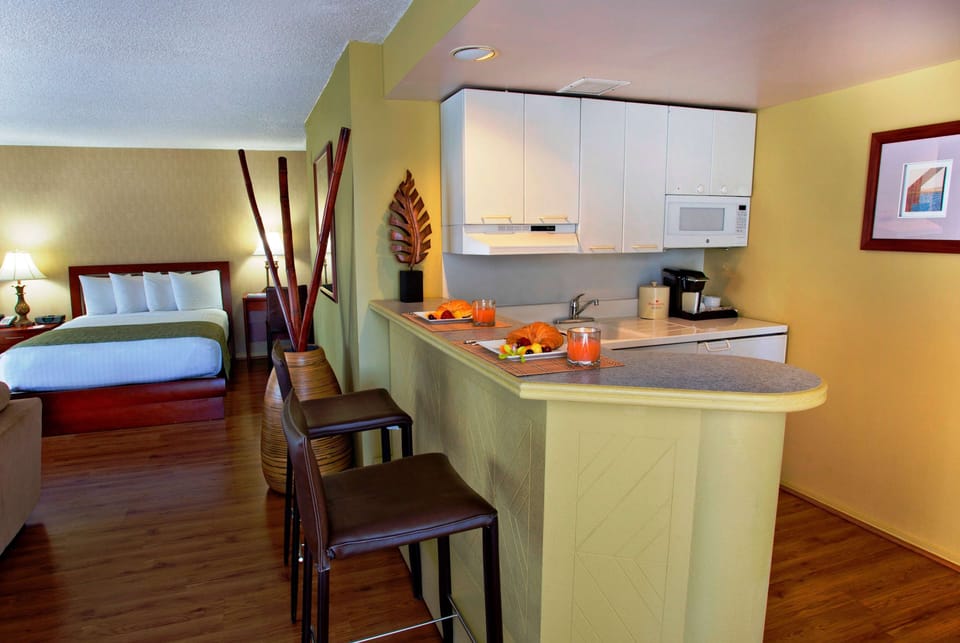 Studio Suite, 2 Queen Beds, Non Smoking | Premium bedding, in-room safe, laptop workspace, blackout drapes