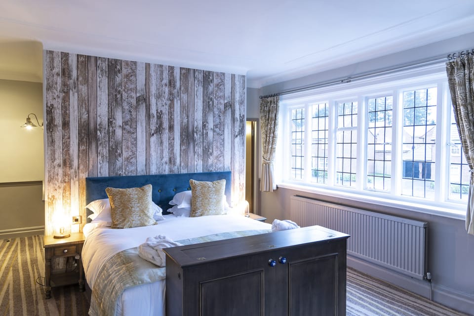 In-room safe, desk, soundproofing, iron/ironing board