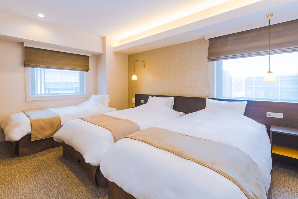 Superior Twin Room, Non Smoking | Premium bedding, down comforters, in-room safe, desk