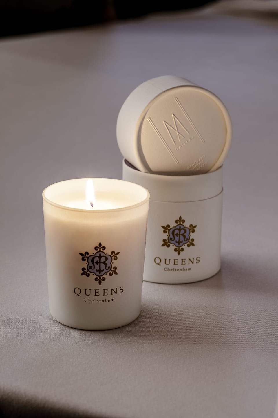 Shower, hair dryer, bathrobes, slippers