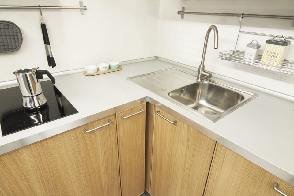 Apartment, 1 Bedroom | Private kitchen | Full-size fridge, microwave, stovetop, dishwasher