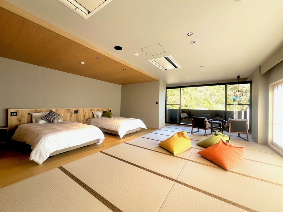 Premium Room, 2 Bedrooms, Non Smoking, Mountain View | In-room safe, blackout drapes, free WiFi, bed sheets
