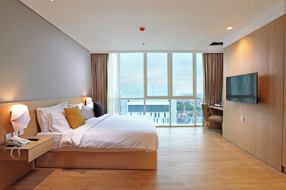 Apartment (Marvelous Room) | In-room safe, desk, free WiFi, bed sheets