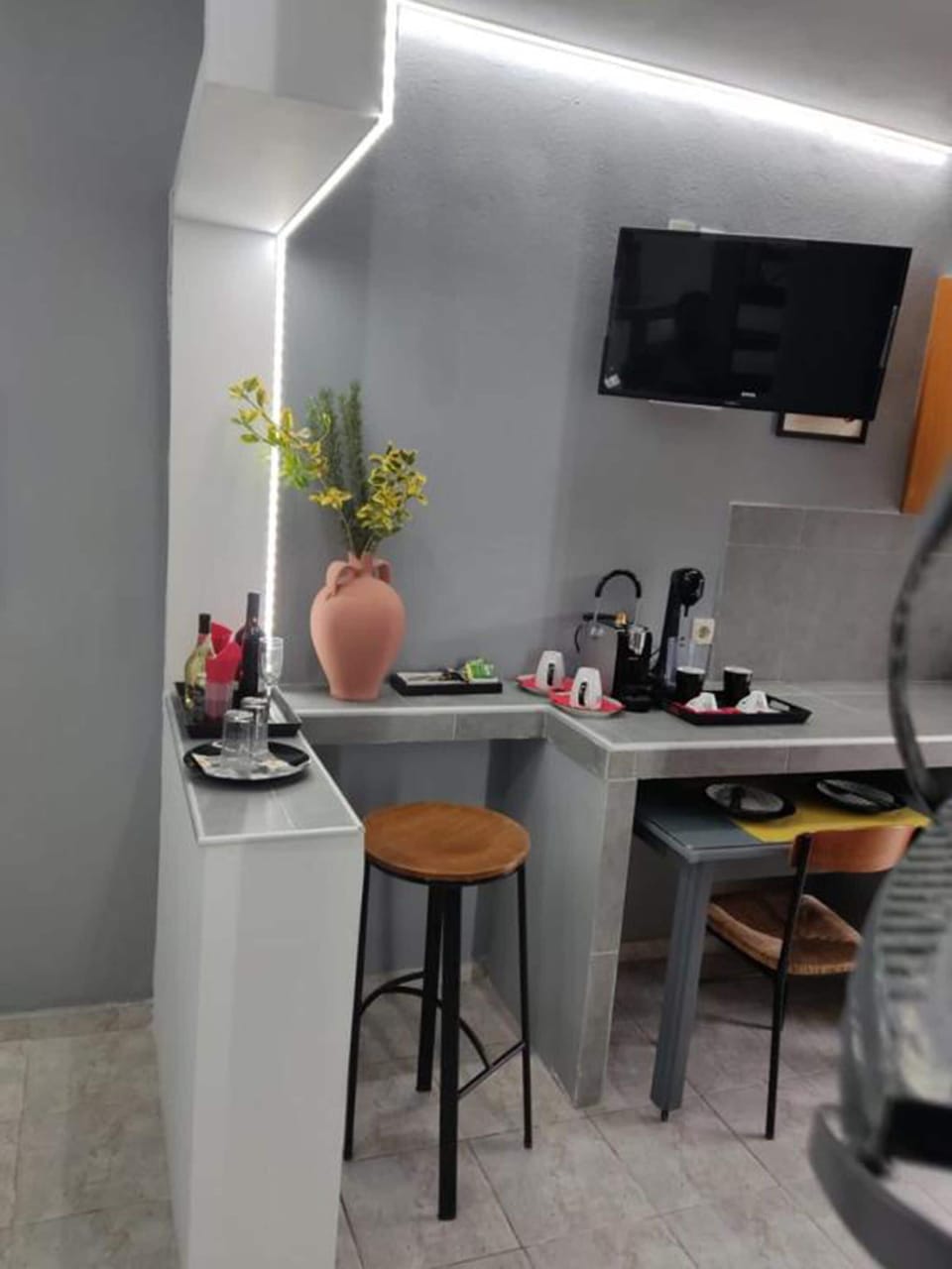 Petite Economy Studio on two floors Nr4 | Living area | TV