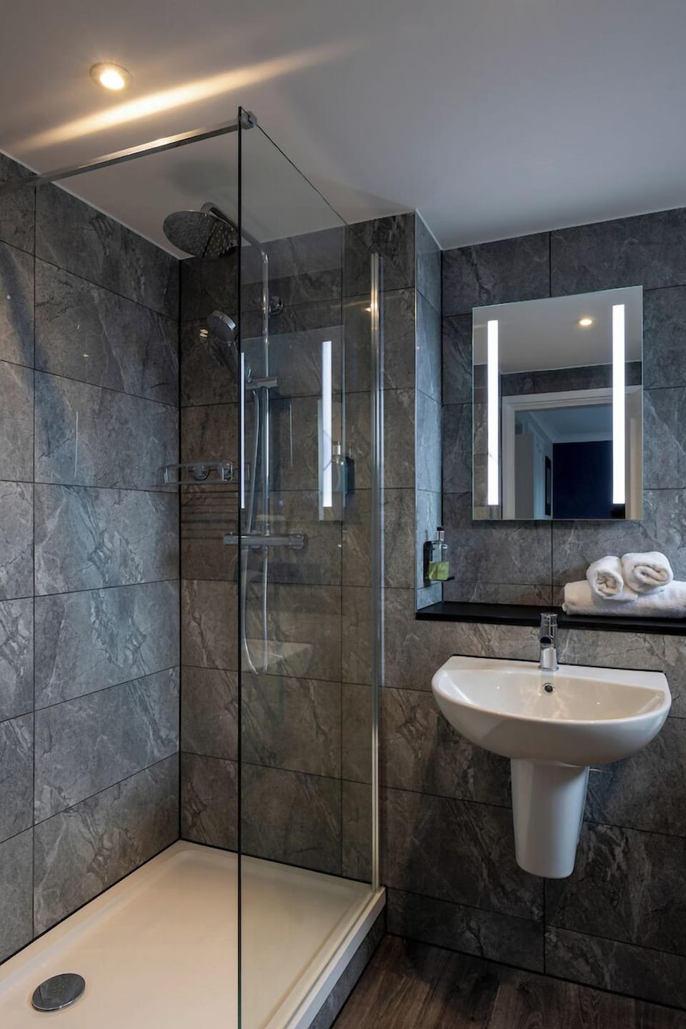 Shower, free toiletries, hair dryer, towels