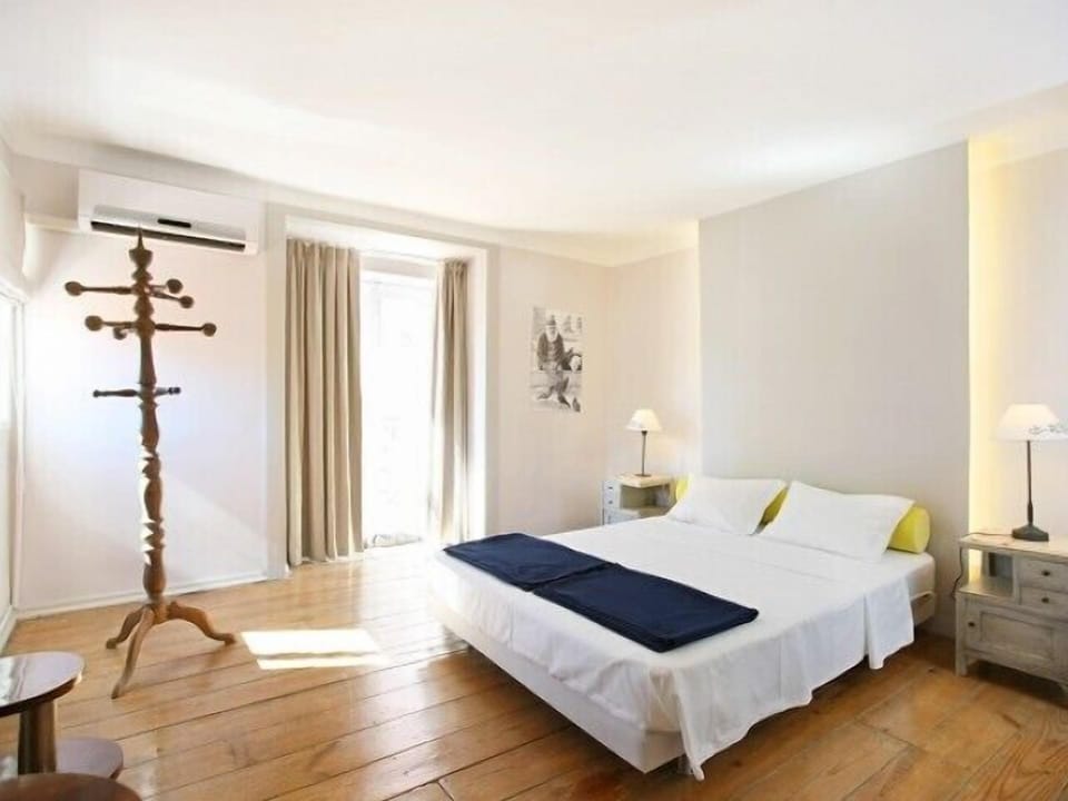In-room safe, iron/ironing board, free WiFi, bed sheets