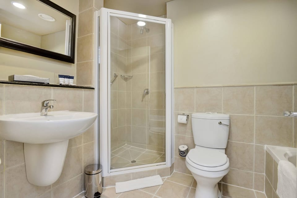 Room, 2 Double Beds | Bathroom | Separate tub and shower, free toiletries, hair dryer, towels