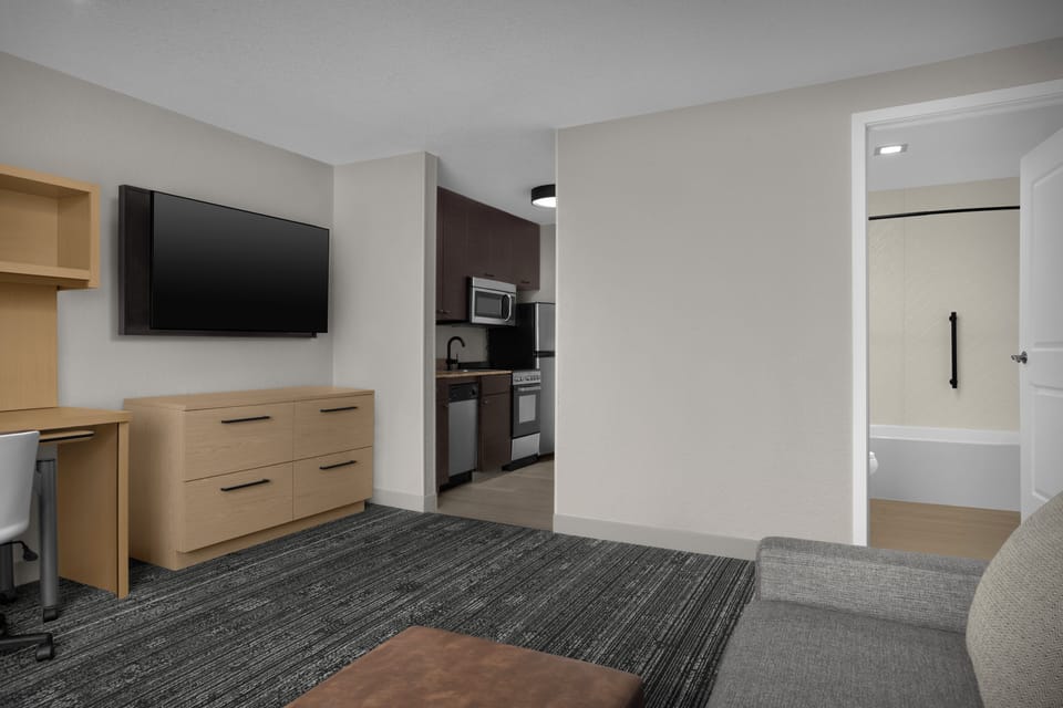Suite, 1 Bedroom | Living area | LCD TV, pay movies