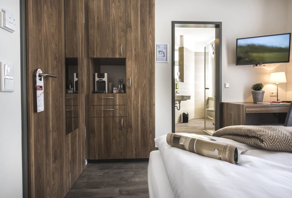 Premium bedding, in-room safe, desk, iron/ironing board