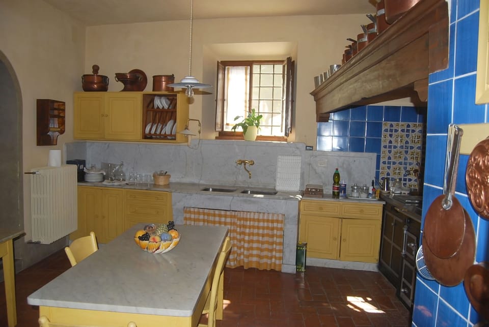 Villa, 6 Bedrooms | Private kitchen | Full-size fridge, oven, stovetop, dishwasher