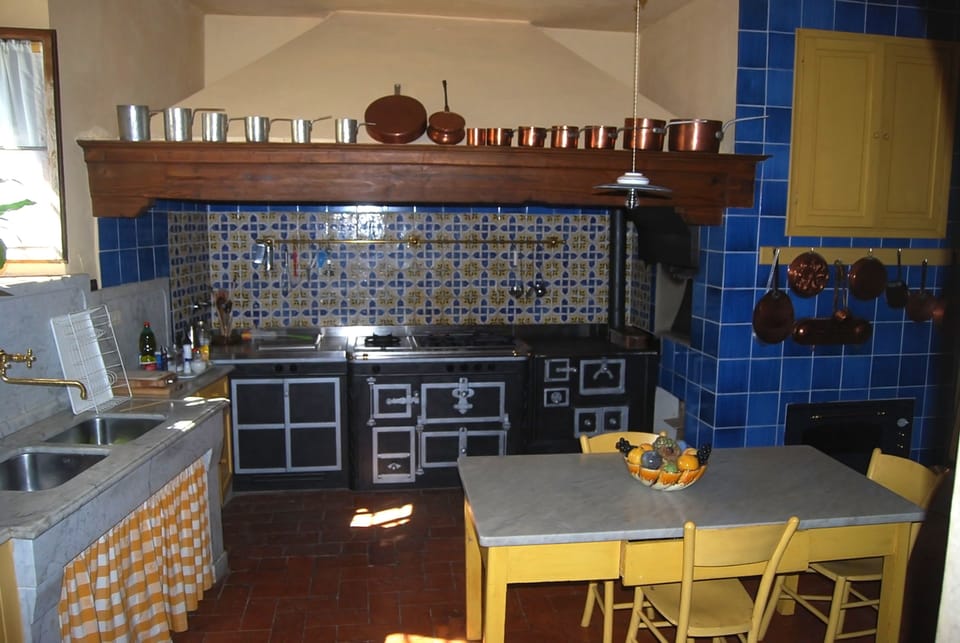 Villa, 6 Bedrooms | Private kitchen | Full-size fridge, oven, stovetop, dishwasher