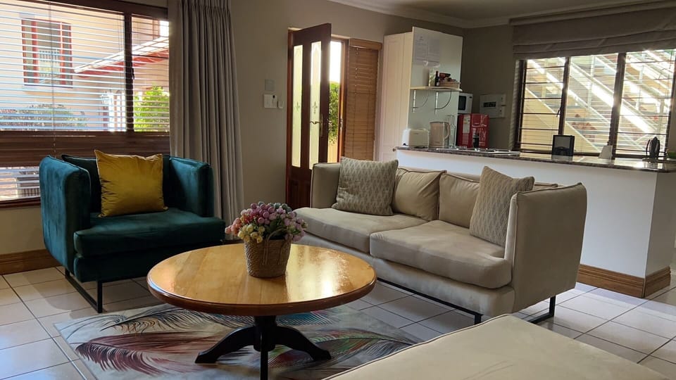 2-bedroom Self-Catering Suite | Minibar, individually decorated, individually furnished, desk