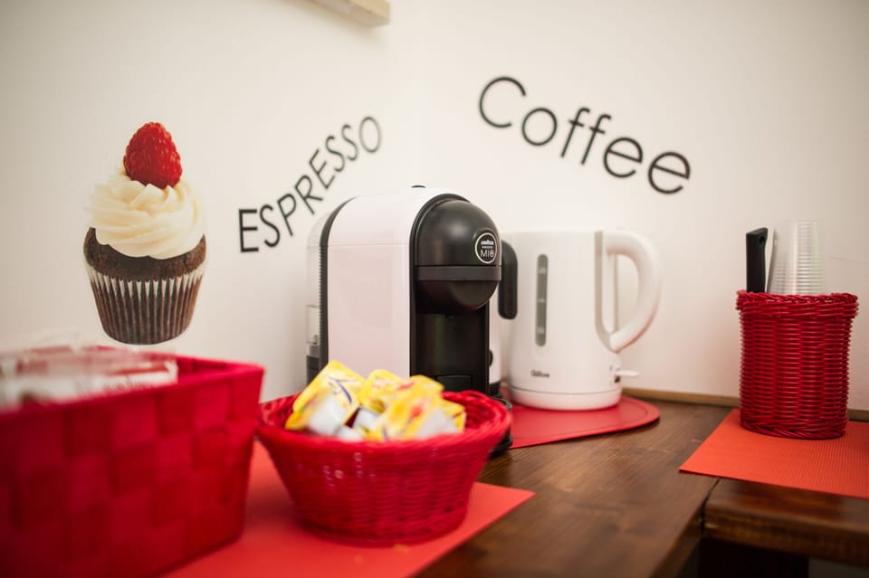 Triple Room | Coffee and/or coffee maker