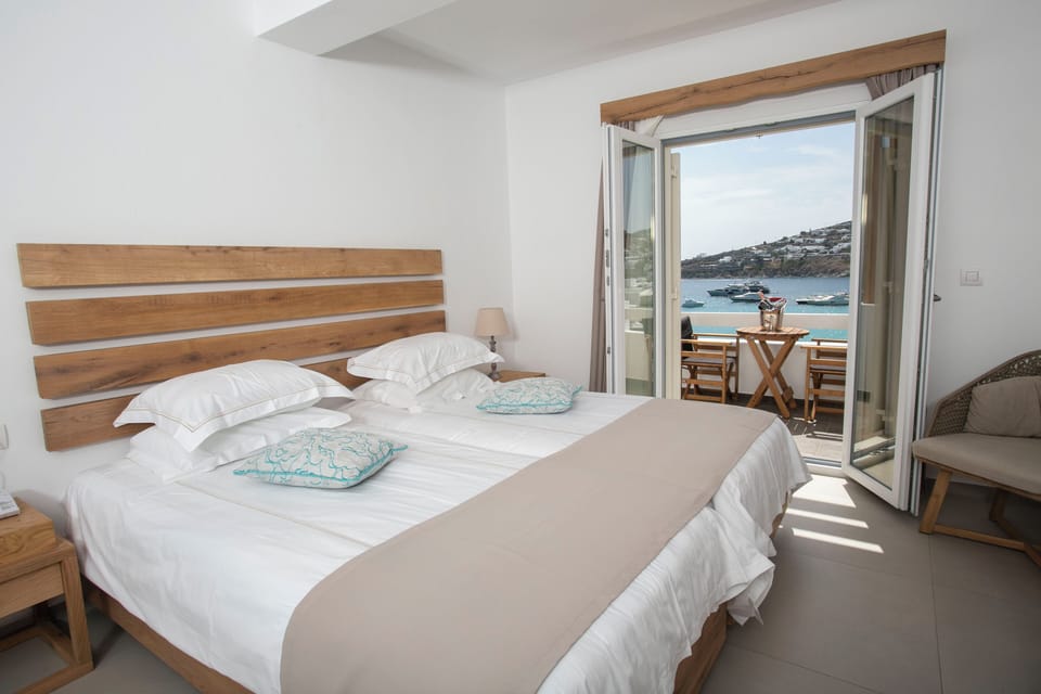 Executive Room | Premium bedding, down comforters, Select Comfort beds, minibar