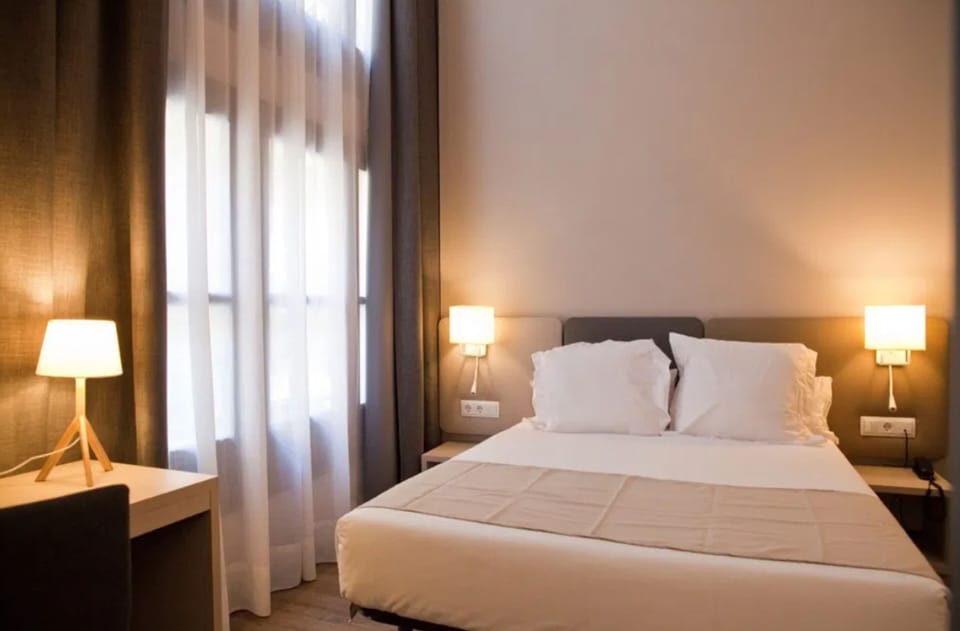 Superior Double or Twin Room (Sofa) | In-room safe, desk, blackout drapes, soundproofing