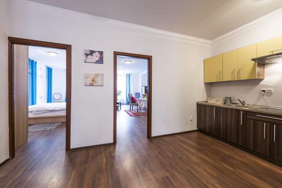 Private kitchenette