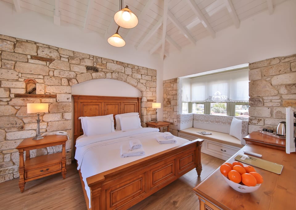 Deluxe Double Room | Premium bedding, in-room safe, desk, soundproofing