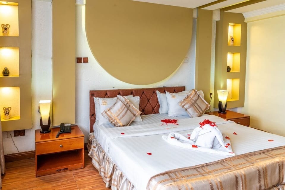 Executive Double Room | Desk, soundproofing, free WiFi