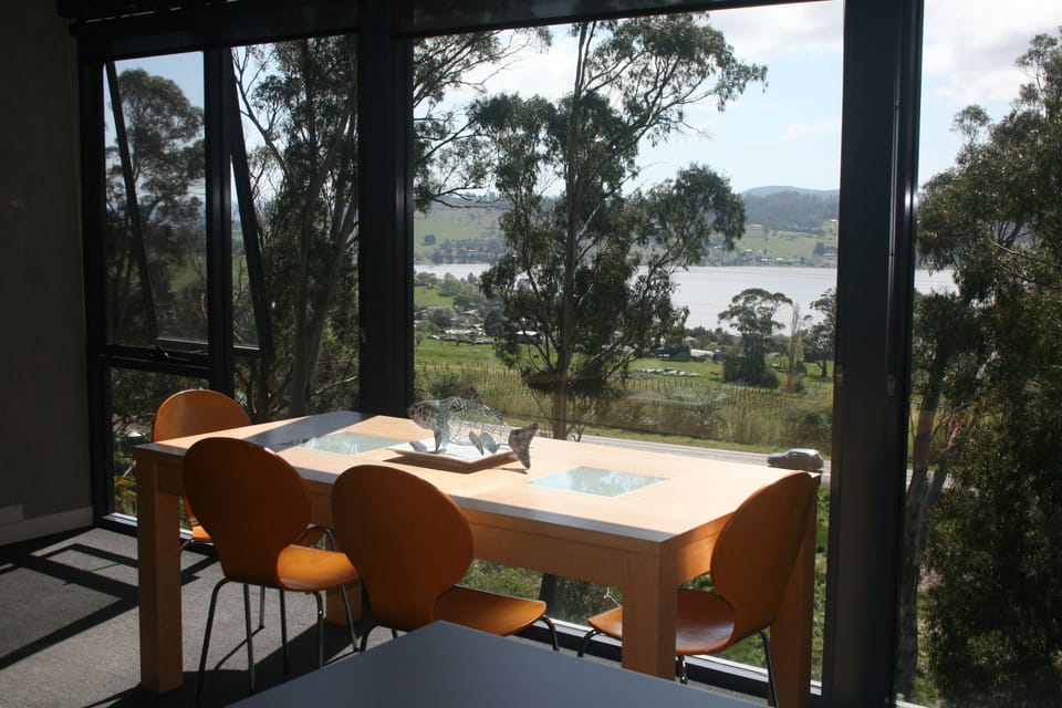 Treetops Luxury 2 Bed  | In-room dining