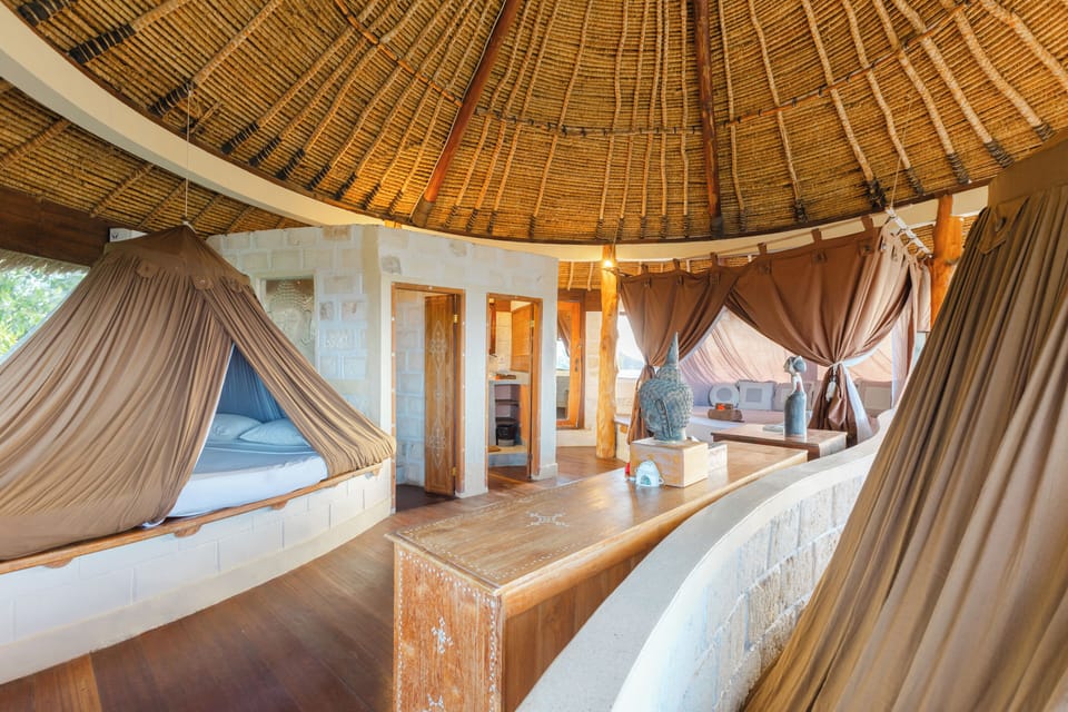 Three-Bedroom Villa with Private Pool and Sea View | Bathroom | Free toiletries, hair dryer, towels