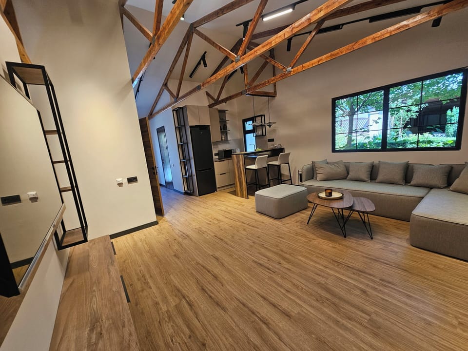 Luxury Bungalow, 2 Bedrooms, Non Smoking, Garden View | Private kitchenette | Full-size fridge, microwave, stovetop, electric kettle