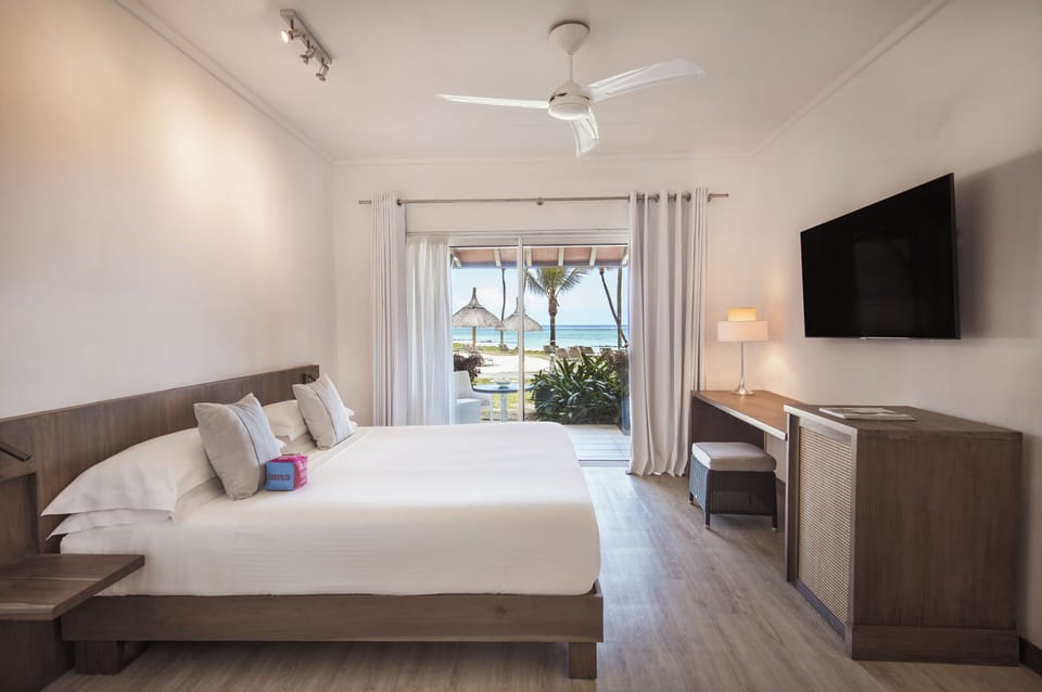 Room, 1 Queen Bed (Beach, 43M²) | View from room