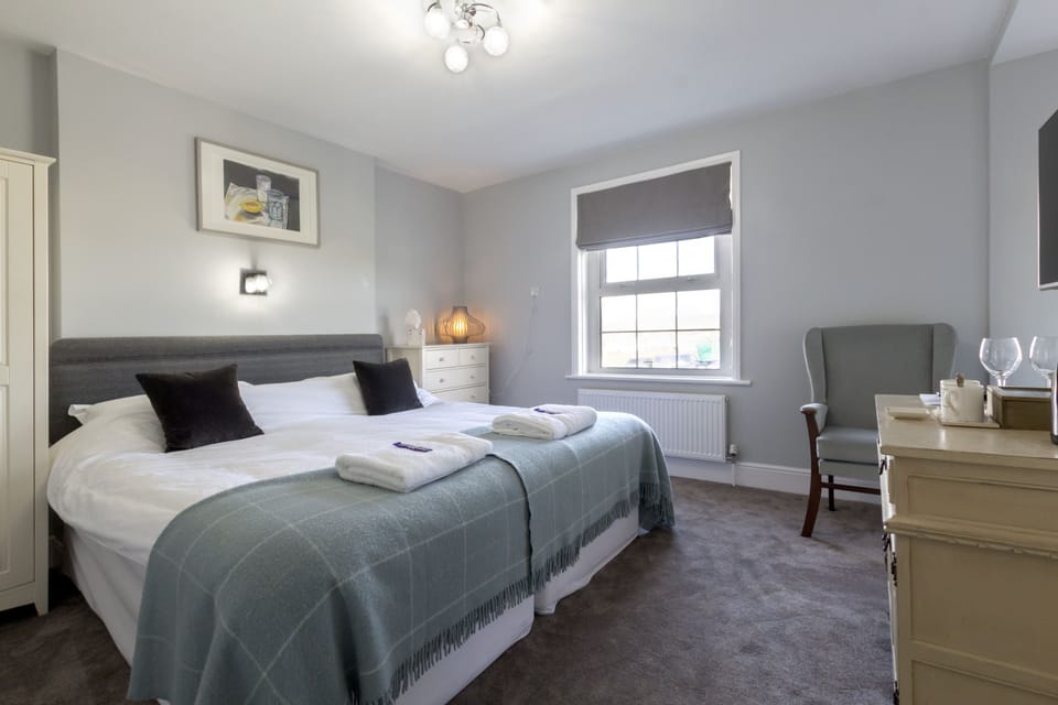 Double or Twin Room | Iron/ironing board, free WiFi