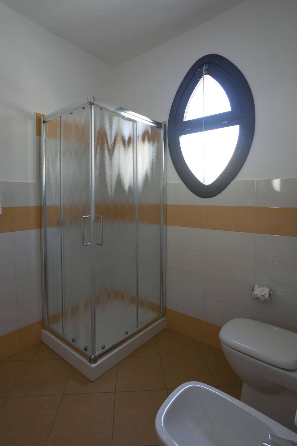 Shower, free toiletries, hair dryer, bathrobes