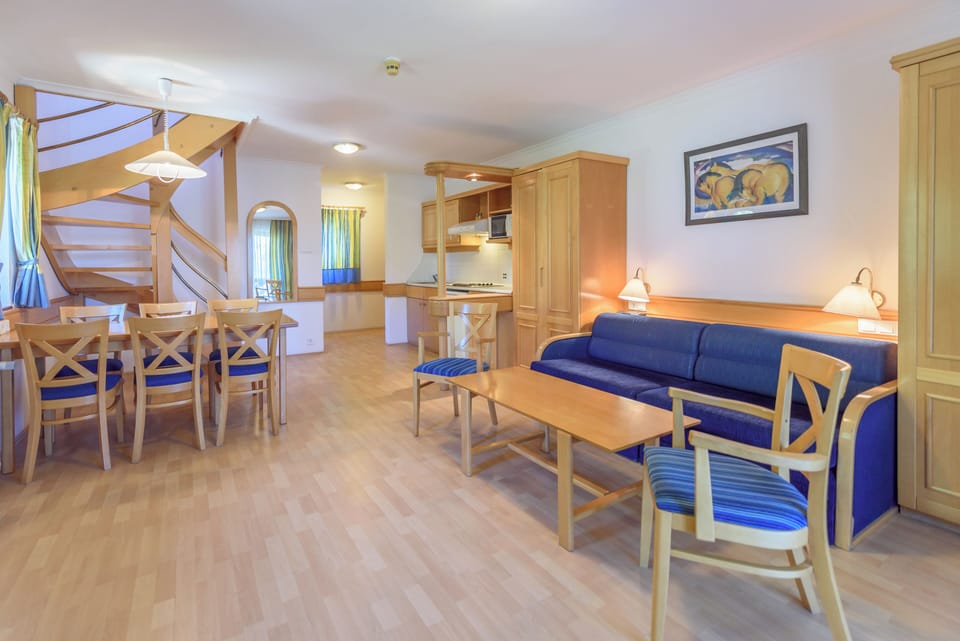 Apartment | Living area | TV