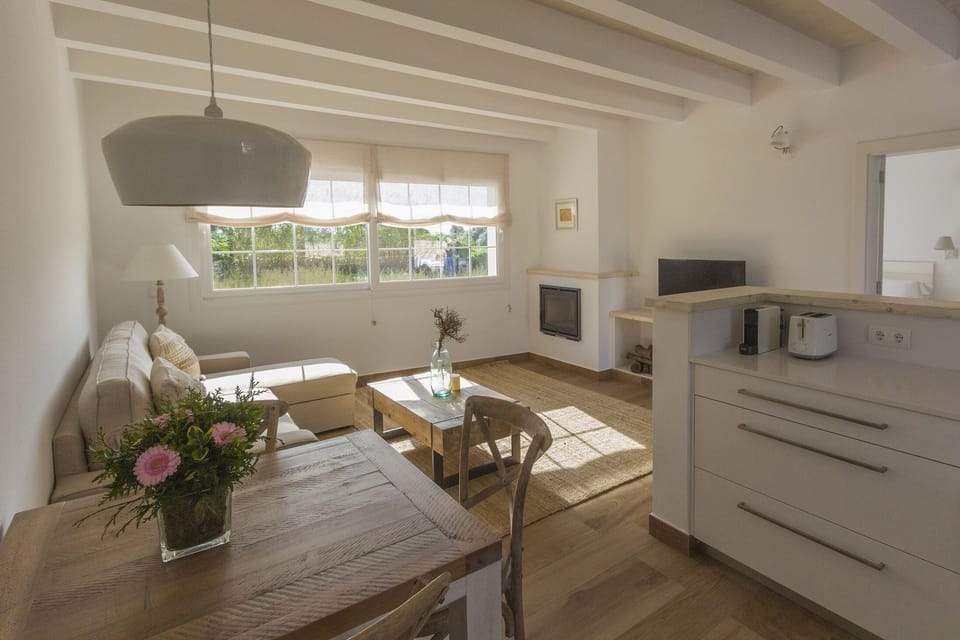 Apartment, 1 Bedroom | Private kitchen | Fridge, shared microwave