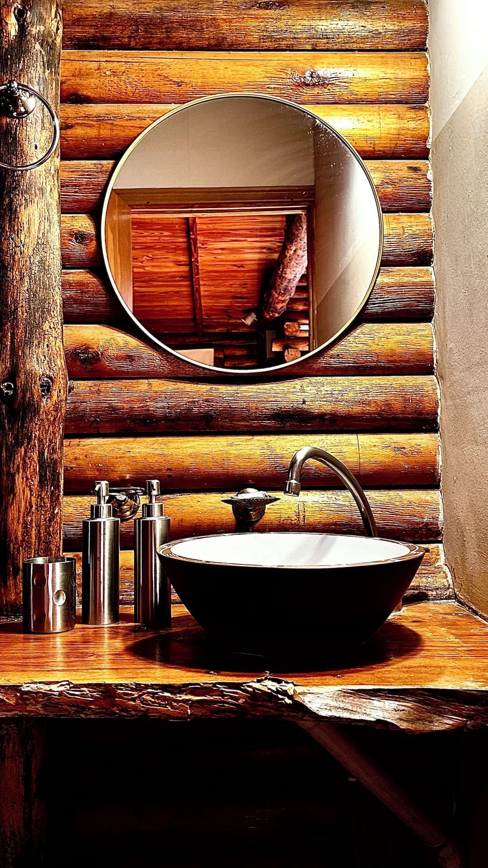Panoramic Loft, Garden Area | Bathroom | Shower, free toiletries, hair dryer, bidet