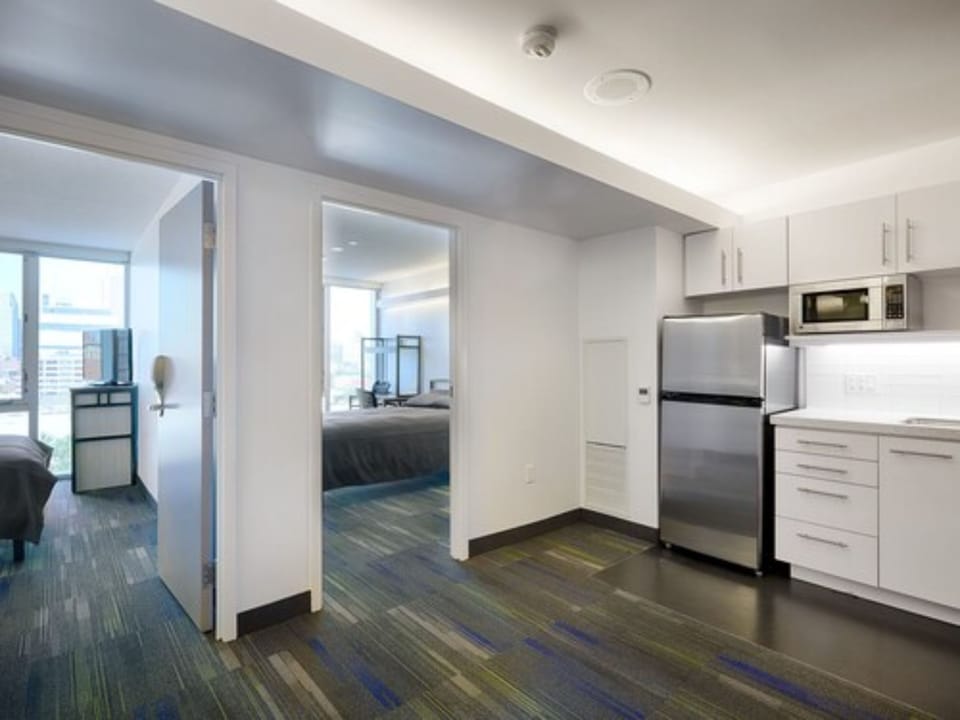 Suite, 2 Bedrooms, Non Smoking | 2 bedrooms, in-room safe, desk, free WiFi