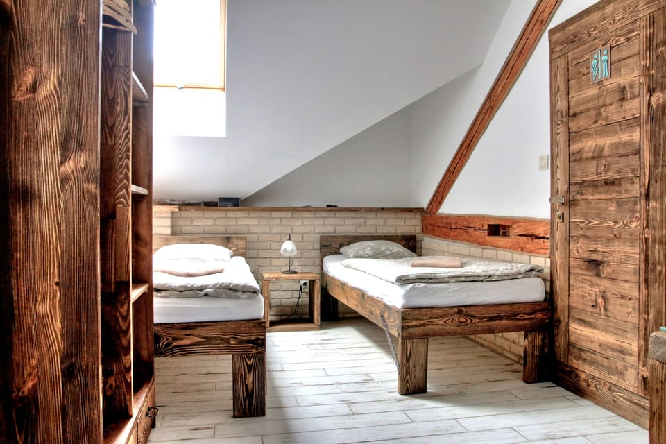 Comfort Twin Room | Desk, laptop workspace, free WiFi, bed sheets