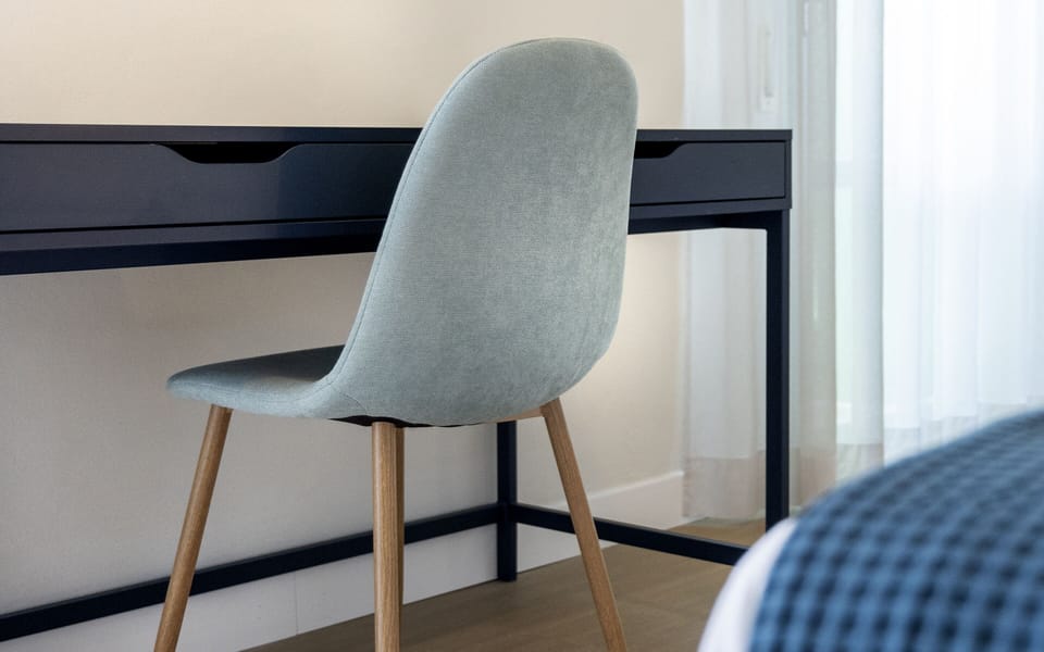 Comfort Room | Premium bedding, in-room safe, individually decorated