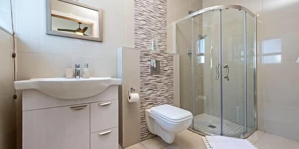 Free toiletries, towels