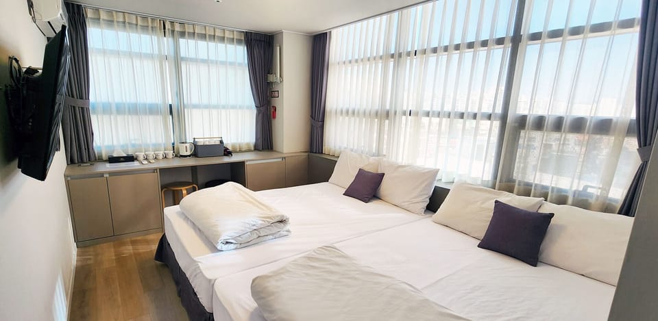 Standard Family Room | Iron/ironing board, free WiFi, bed sheets