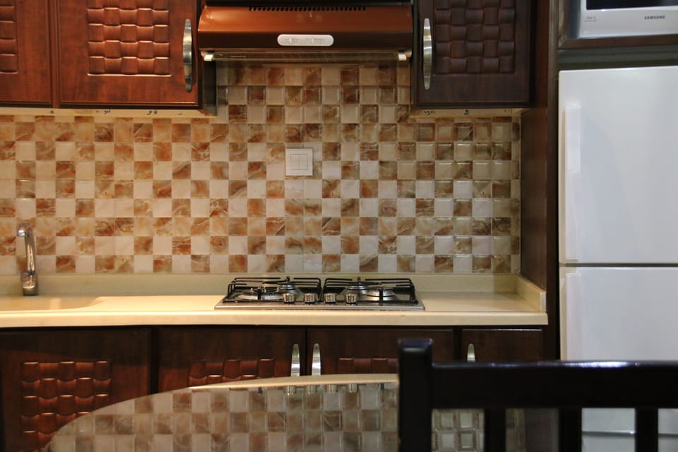 Apartment, 1 Bedroom | Private kitchen | Electric kettle
