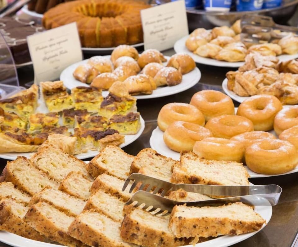 Breakfast (EUR 3 per person)