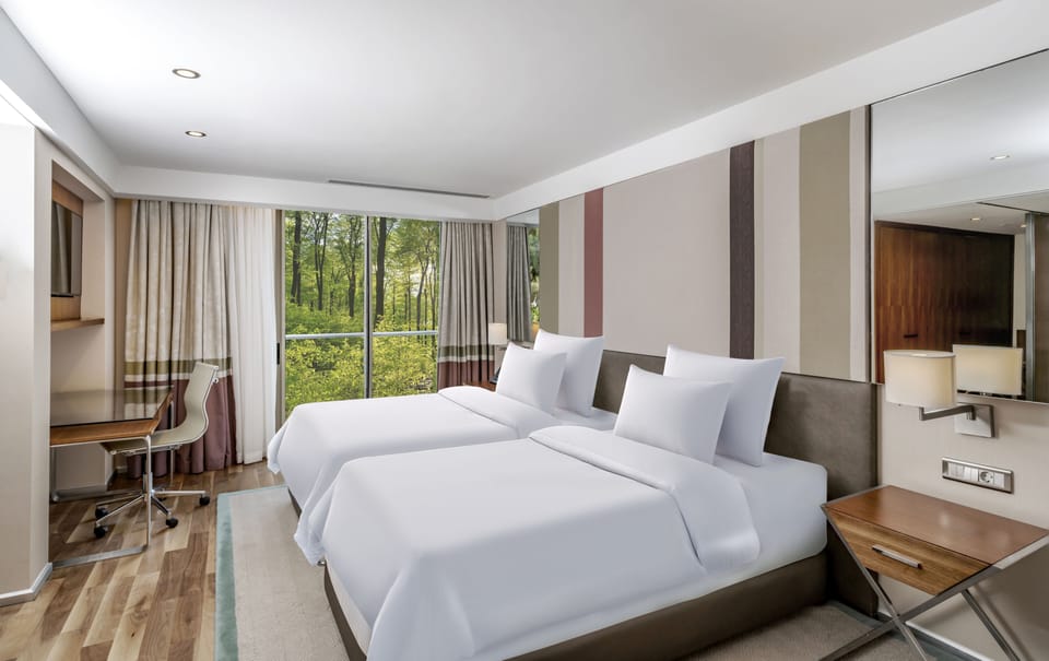 Villa, 1 King Bed (Privé) | 3 bedrooms, premium bedding, free minibar, in-room safe