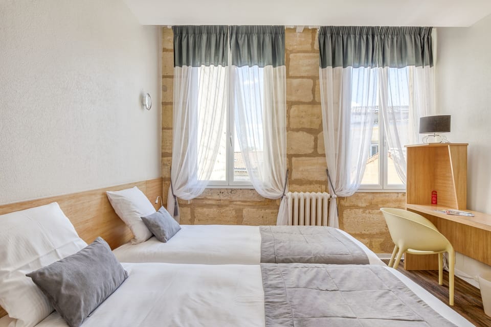 Twin Room | Premium bedding, individually decorated, individually furnished, desk