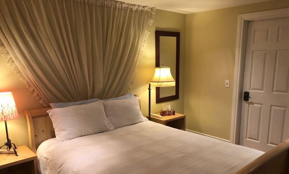 Double Room, Ensuite (Retreat - Basement Level) | 1 bedroom, WiFi