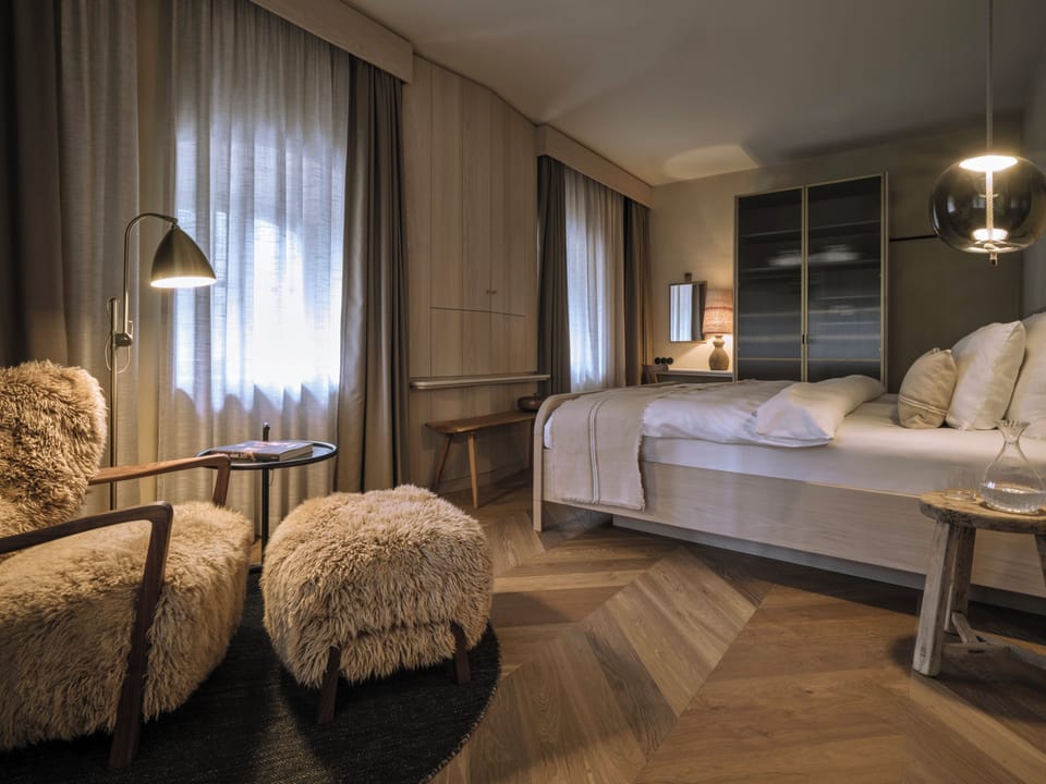 Superior Suite | Premium bedding, minibar, in-room safe, individually decorated