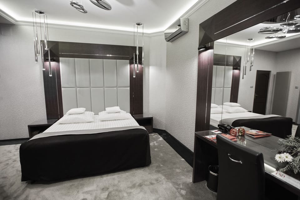Executive Double Room | Premium bedding, desk, soundproofing, iron/ironing board